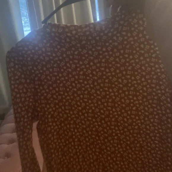 Women - Picture 2 of 3